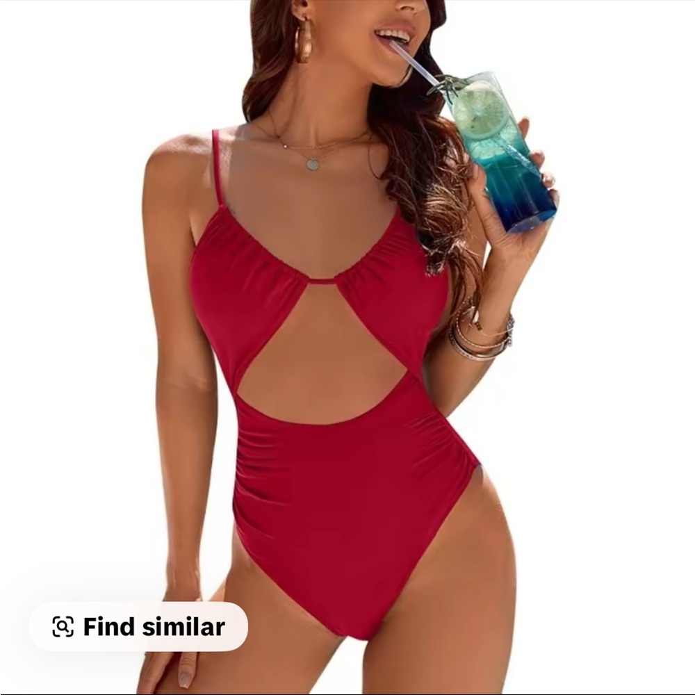 One-Piece Swimsuit with Cut-Out